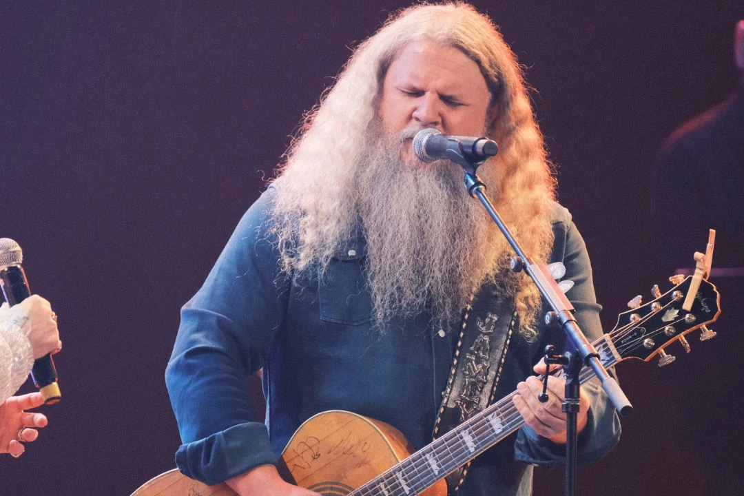 Jamey Johnson live on tour